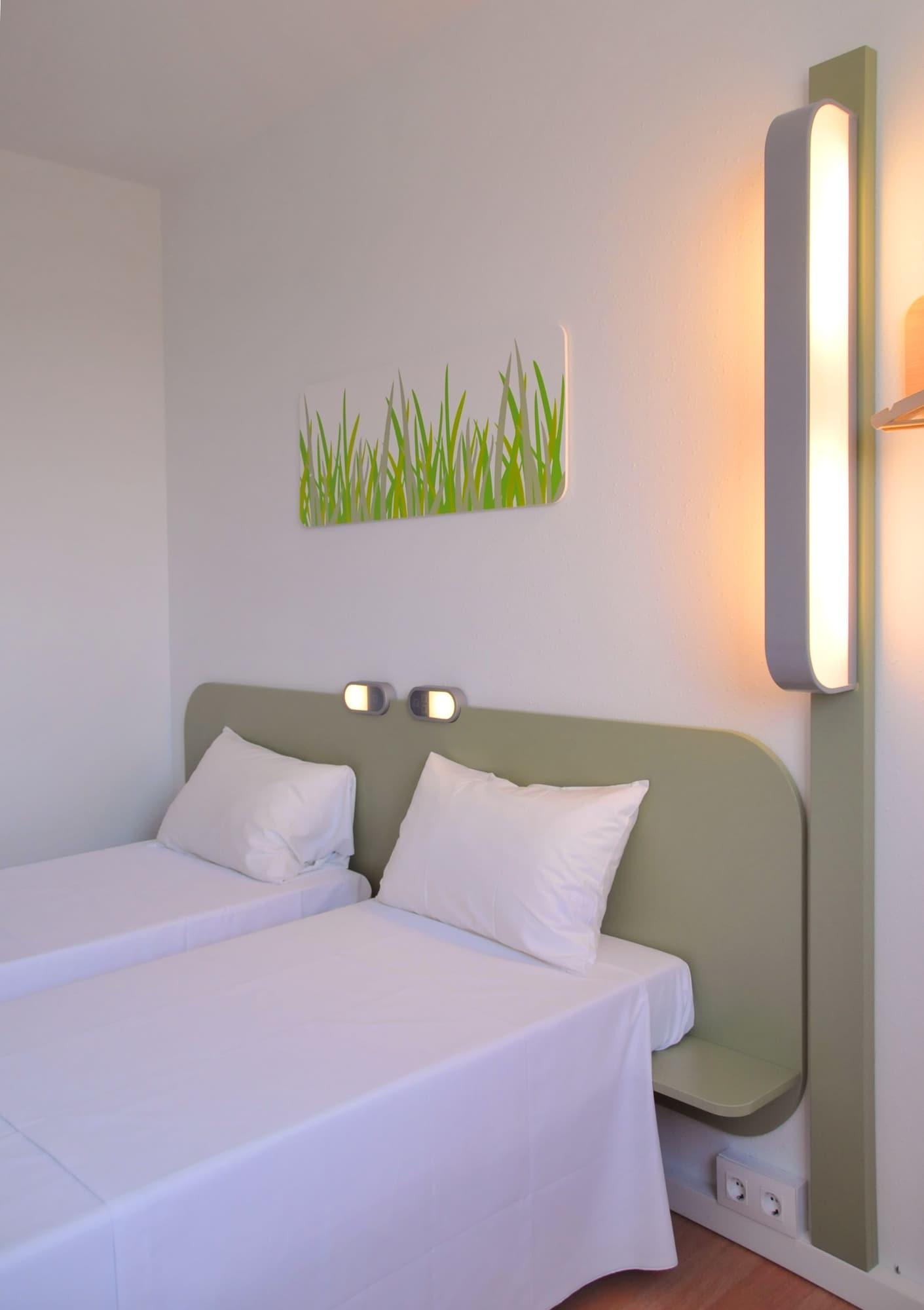 Ibis Budget Girona Costa Brava Kültér fotó