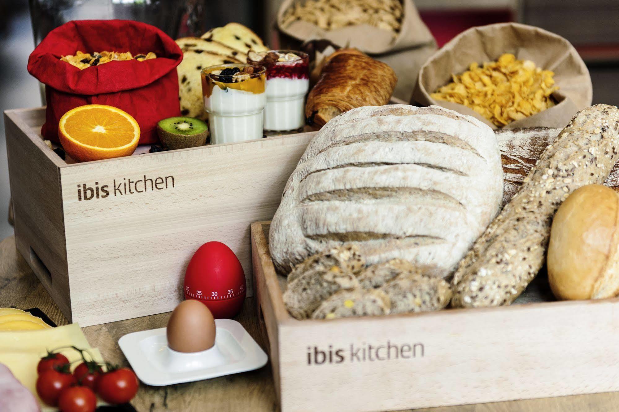 Ibis Budget Girona Costa Brava Kültér fotó